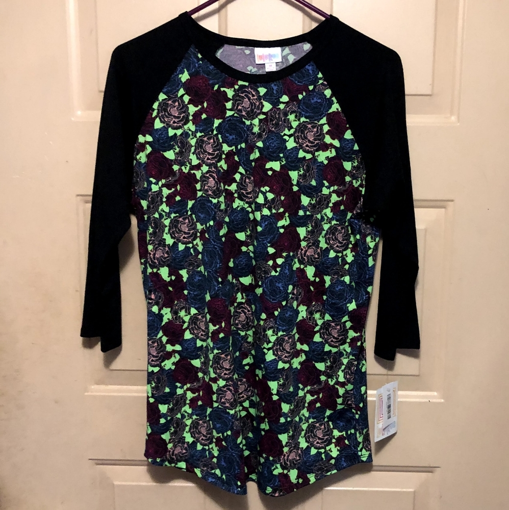 NWT LuLaRoe Women's Black and Green Rose Shirt